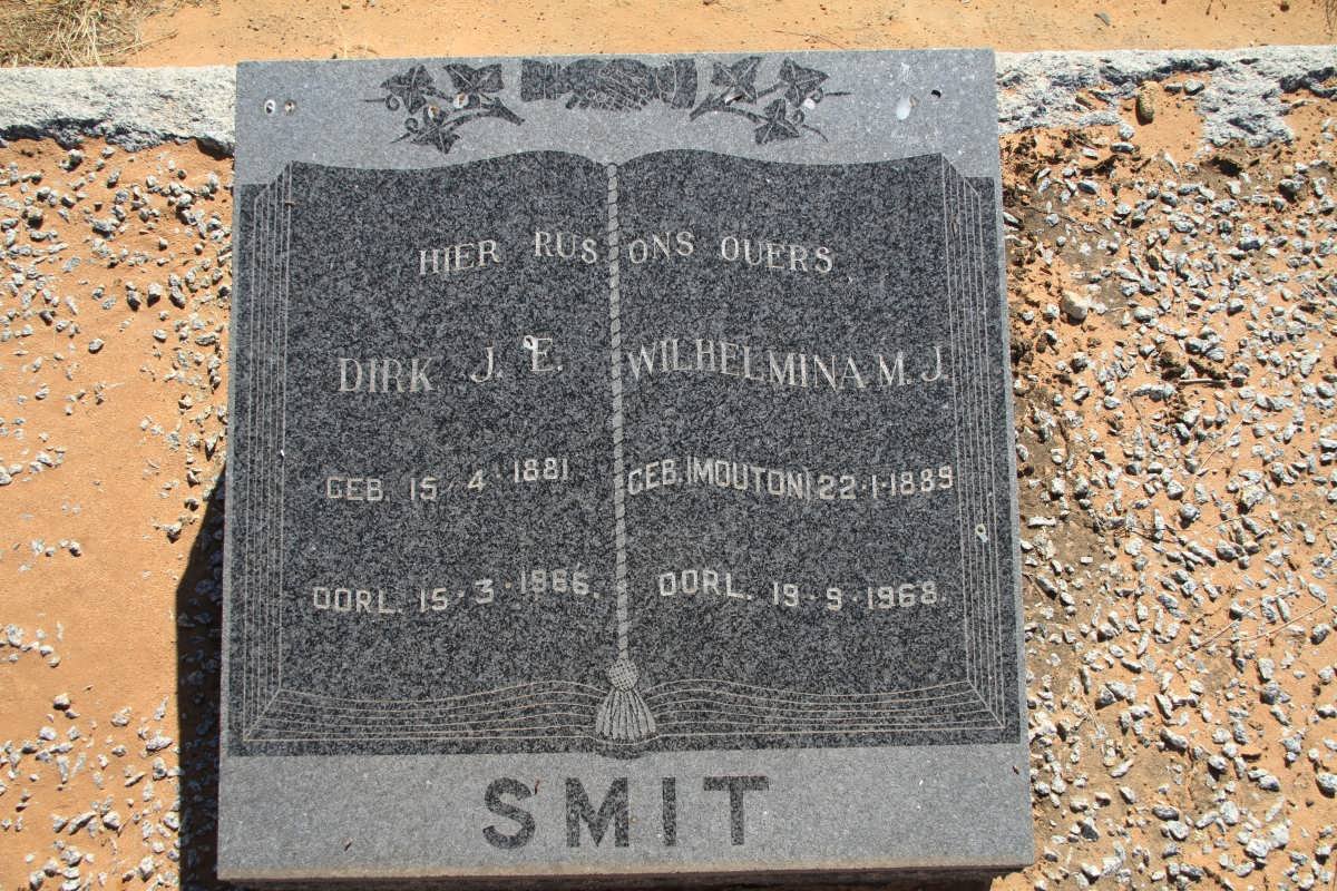SMIT Dirk J.E. 1881-1966 &amp; Wilhelmina M.J. MOUTON 1889-1968