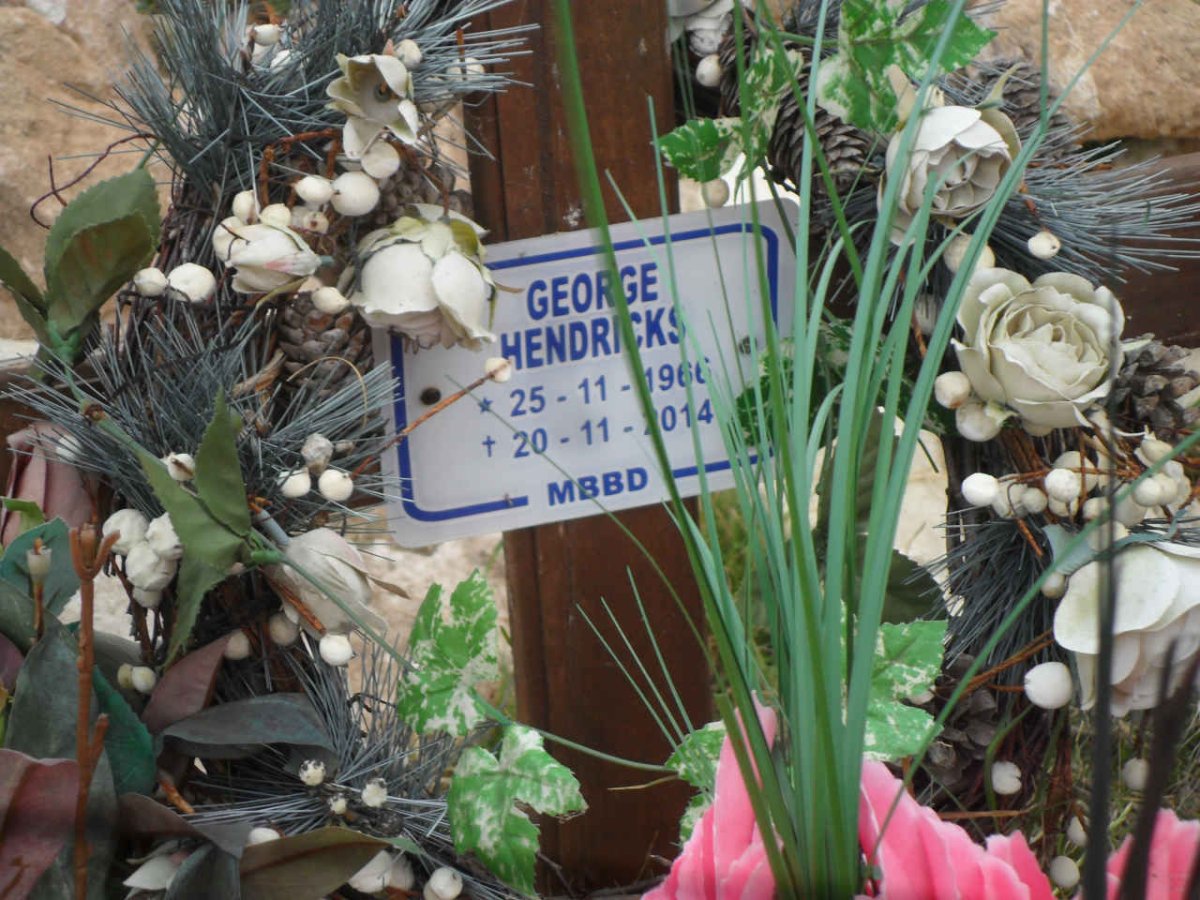 HENDRICKS George 1966-2014