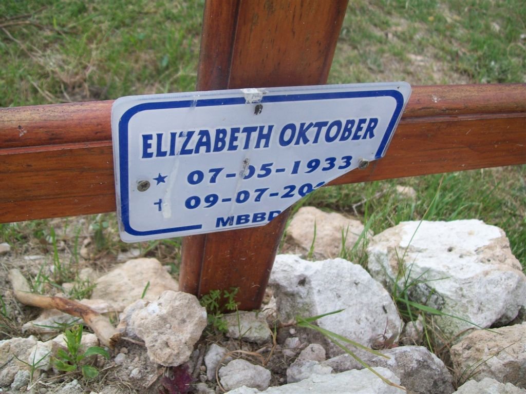 OKTOBER Elizabeth 1933-200?