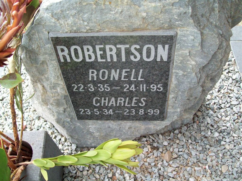 ROBERTSON Charles 1934-1999 &amp; Ronell 1935-1995
