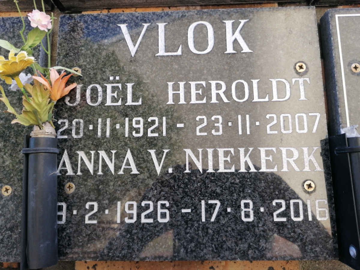VLOK Joel Heroldt 1921-2007 &amp; Anna V. Niekerk 1926-2016