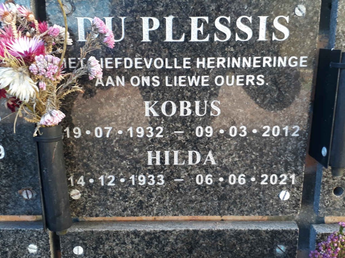 PLESSIS Kobus, du 1932-2012 &amp; Hilda 1933-2021