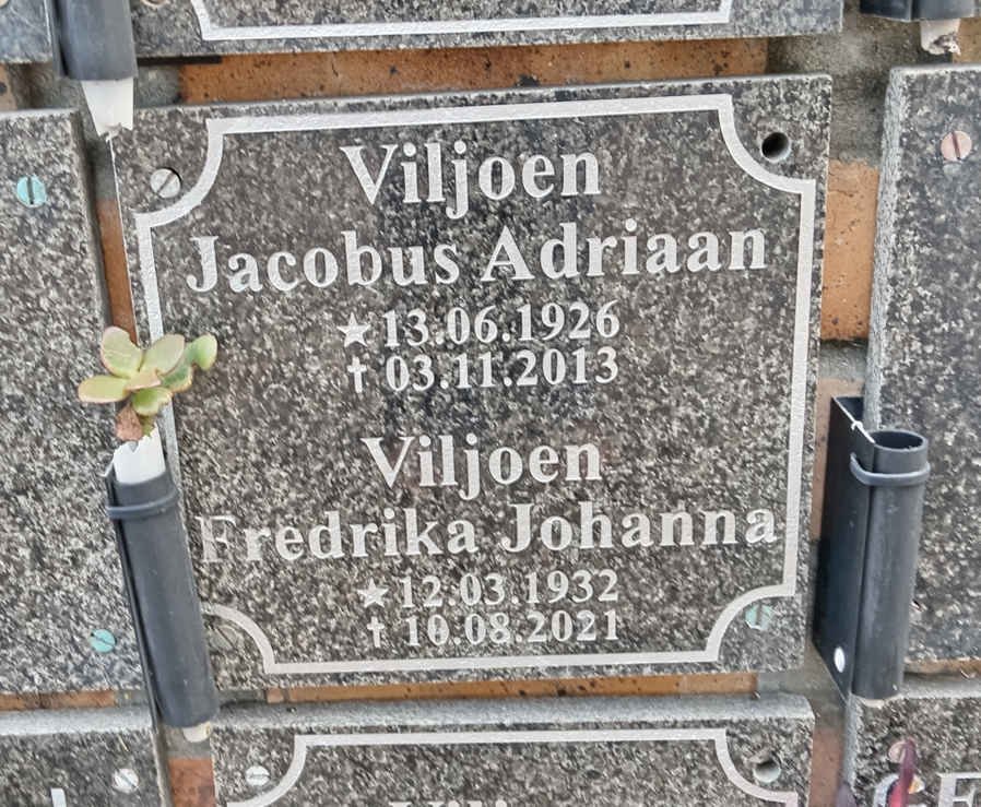 VILJOEN Jacobus Adriaan 1926-2013 & Fredrika Johanna 1932-2021