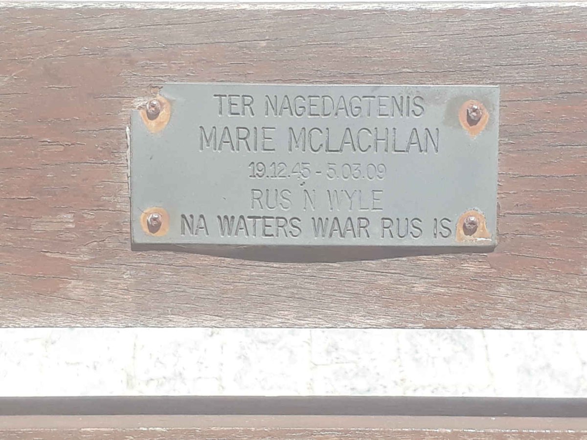 MCLACHLAN Marie 1945-2009