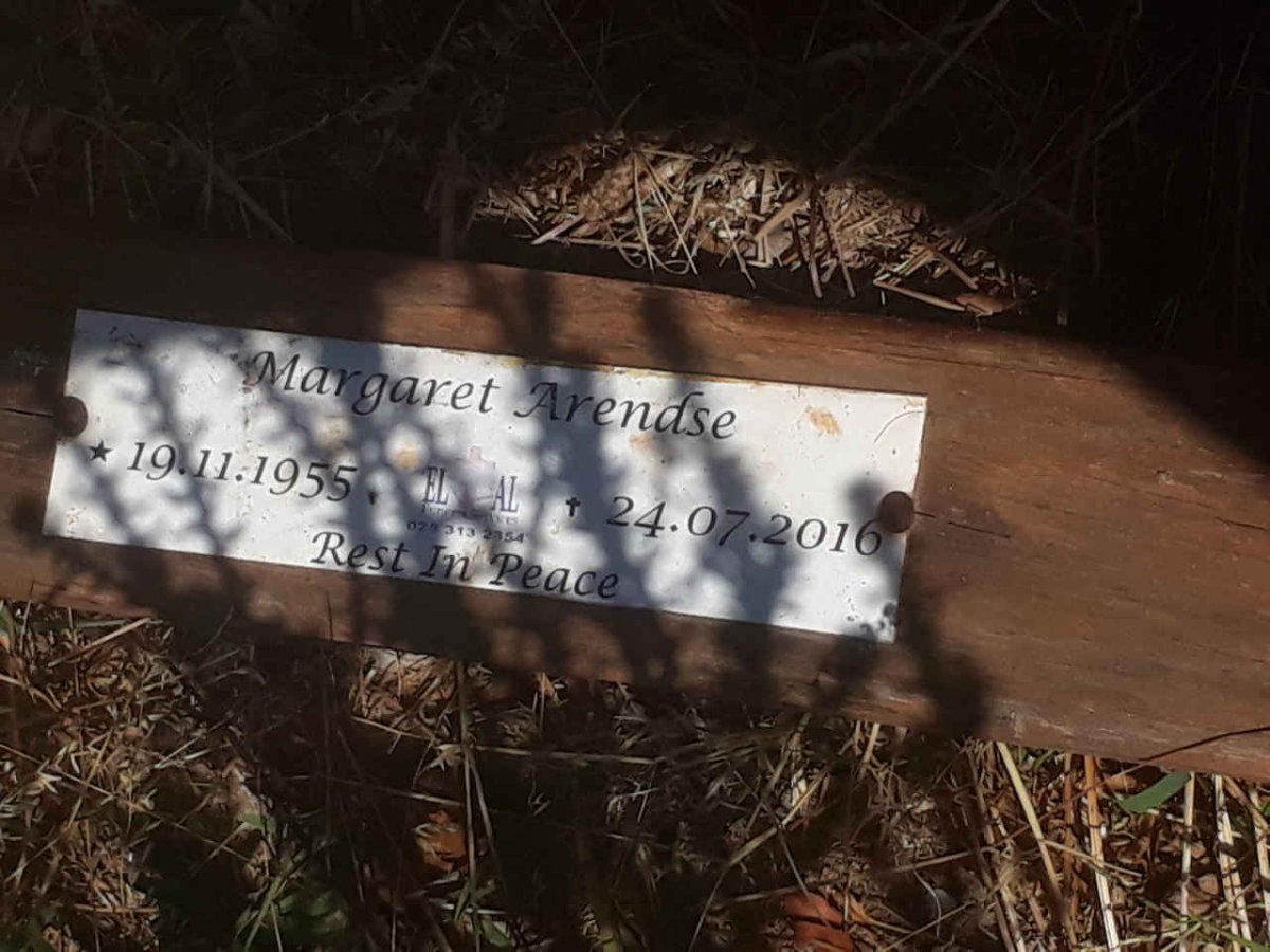 ARENDSE Margaret 1955-2016