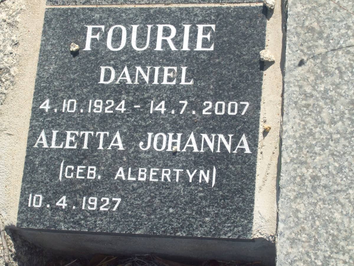 FOURIE Daniel 1924-2007 &amp; Aletta Johanna ALBERTYN 1927-