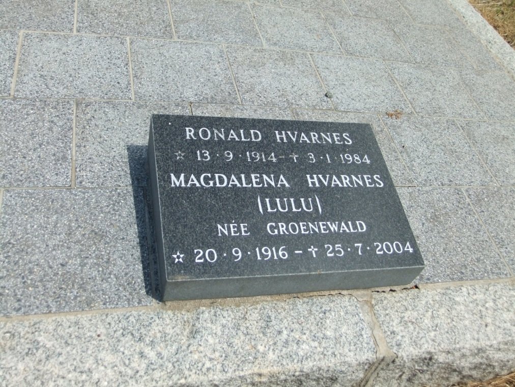 HVARNES Ronald 1914-1984 &amp; Magdalena GROENEWALD 1916-2004