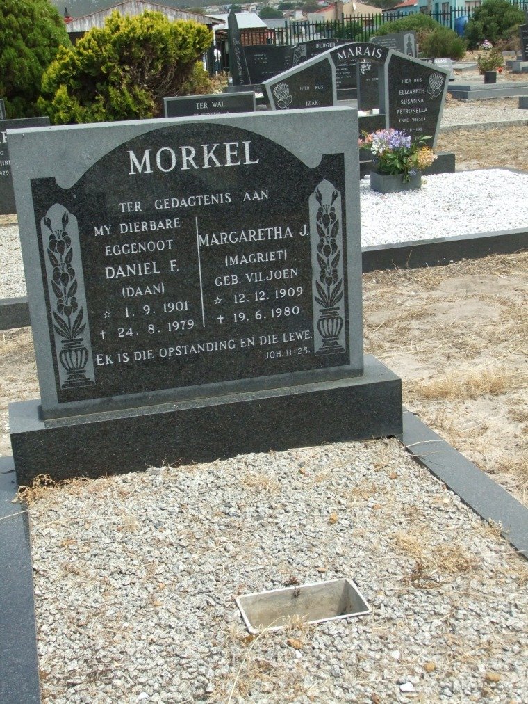MORKEL Daniel F. 1901-1979 &amp; Margaretha J. VILJOEN 1909-1980