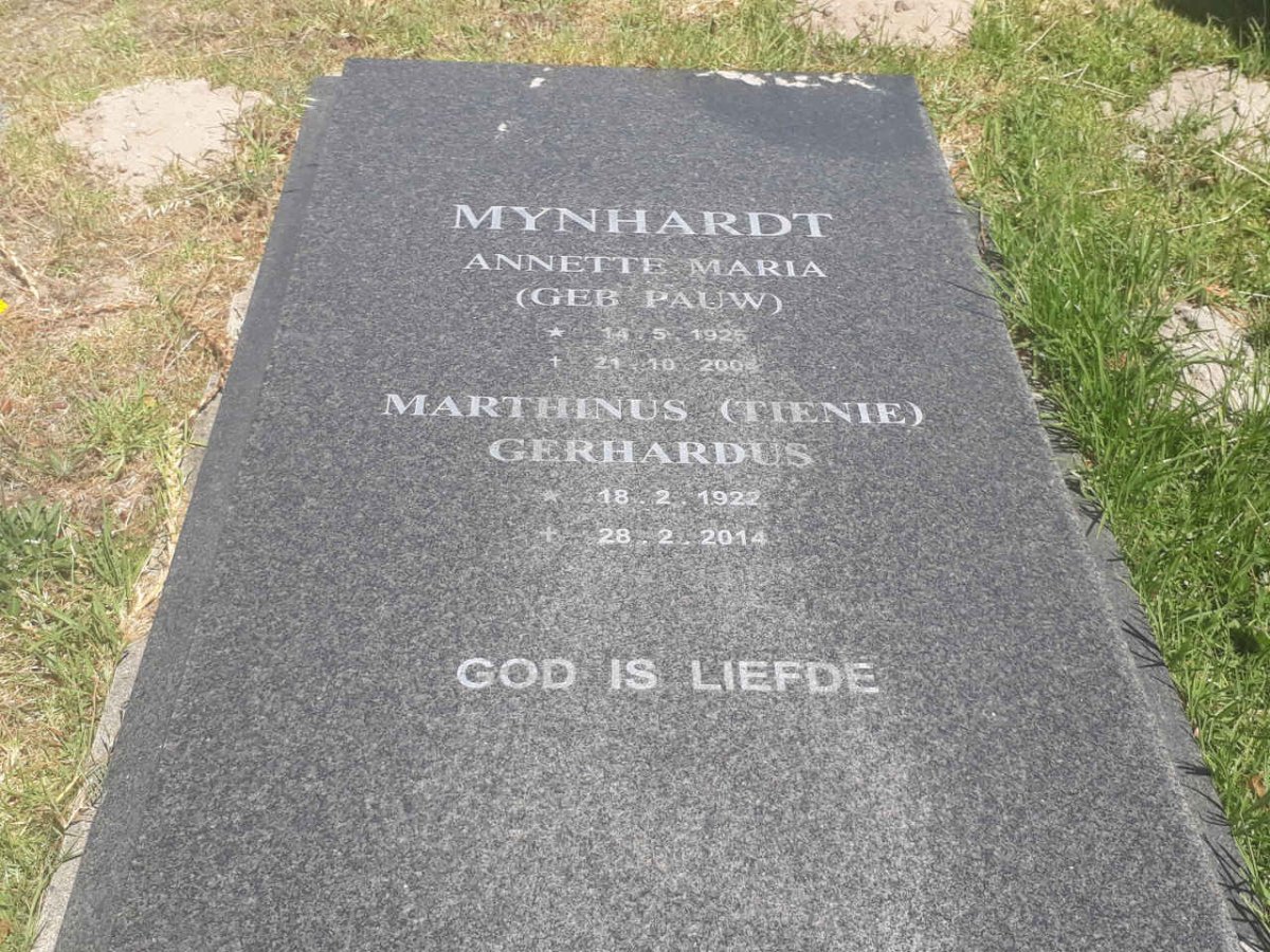 MYNHARDT Marthinus Gerhardus 1922-2014 &amp; Annette Maria PAUW 1925-200?
