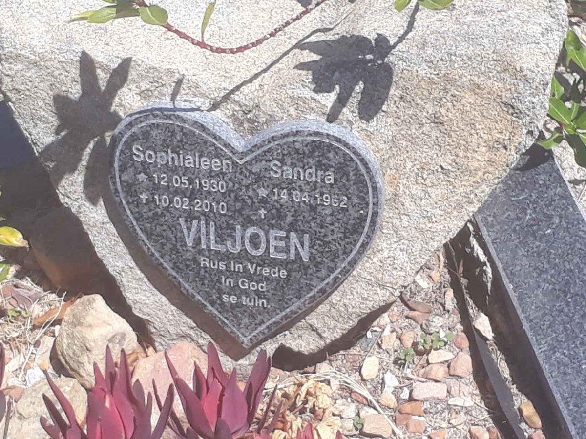VILJOEN Sandra 1962- :: VILJOEN Sophialeen 1930-2010
