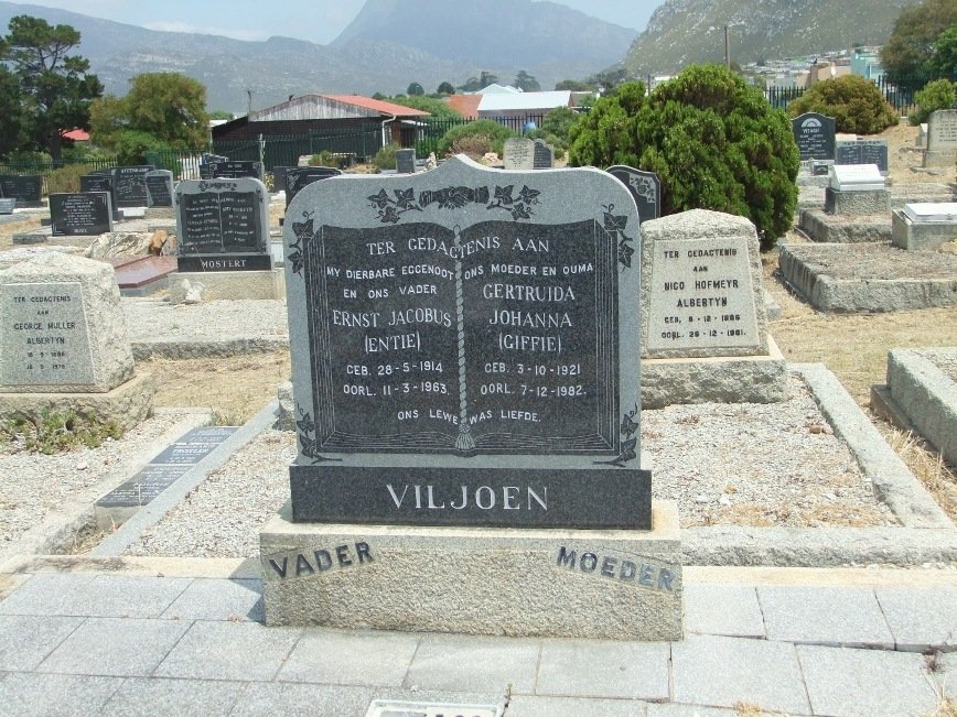 VILJOEN Ernst Jacobus 1914-1963 &amp; Gertruida Johanna 1921-1982