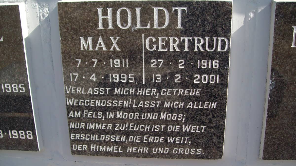 HOLDT Max 1911-1995 &amp; Gertrud 1916-2001