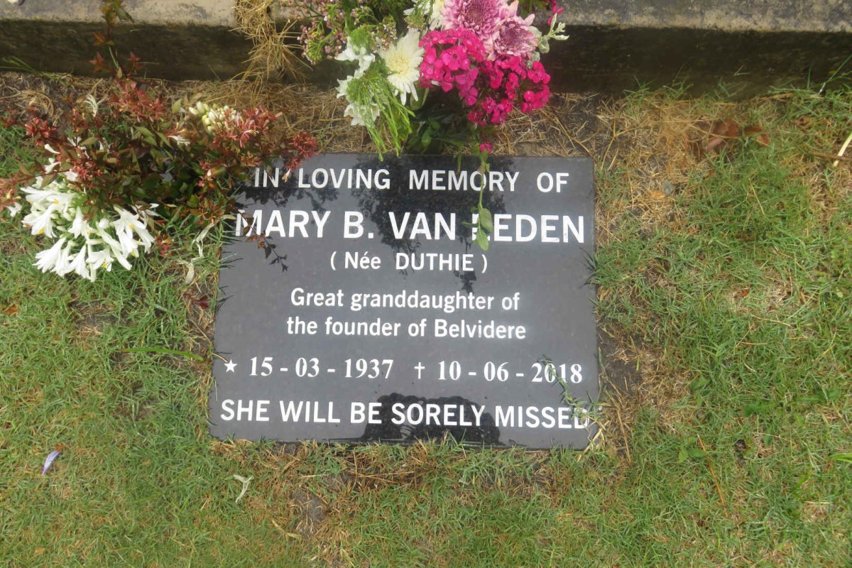 EEDEN Mary B., van nee DUTHIE 1937-2018