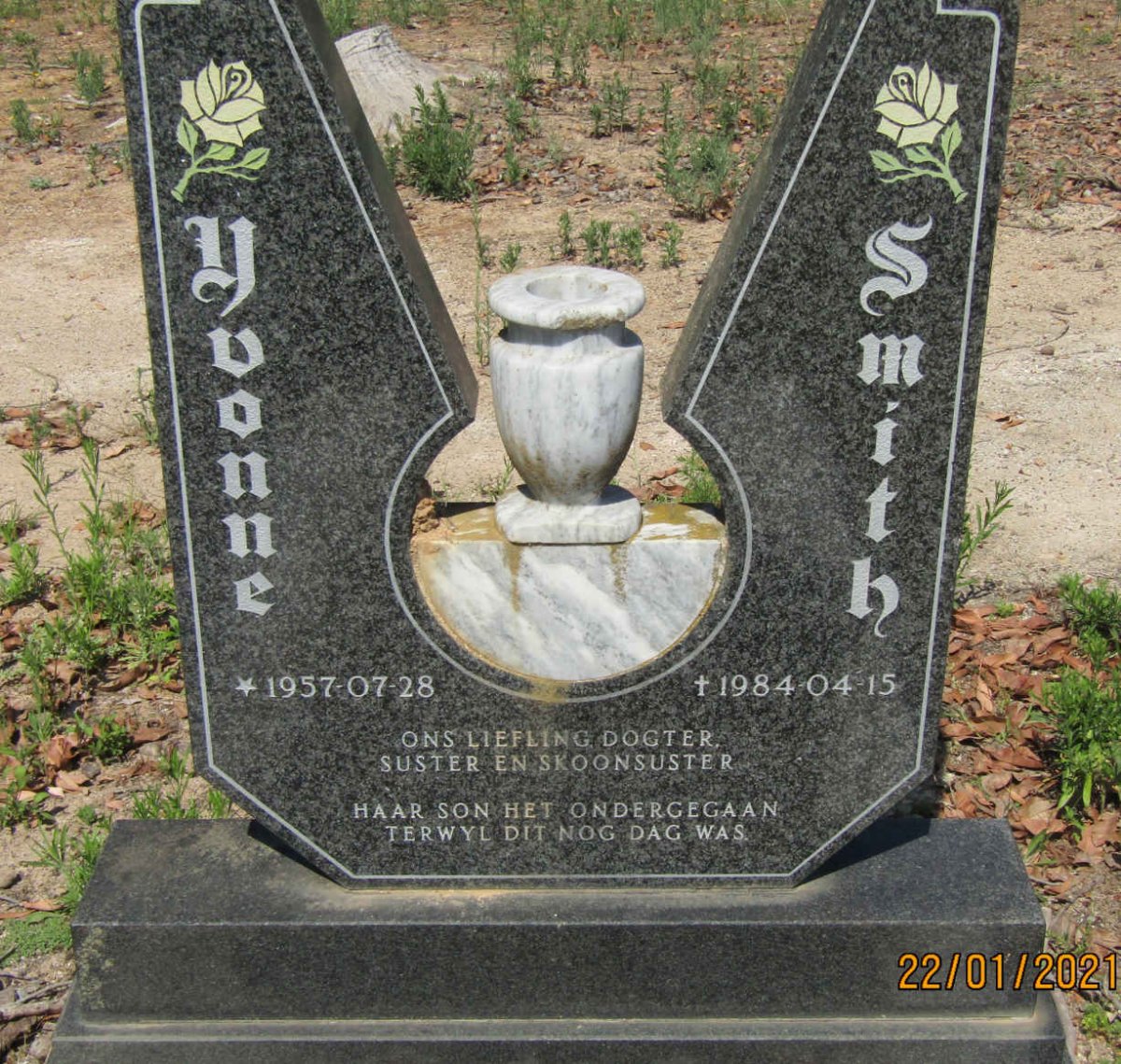 SMITH Yvonne 1957-1984