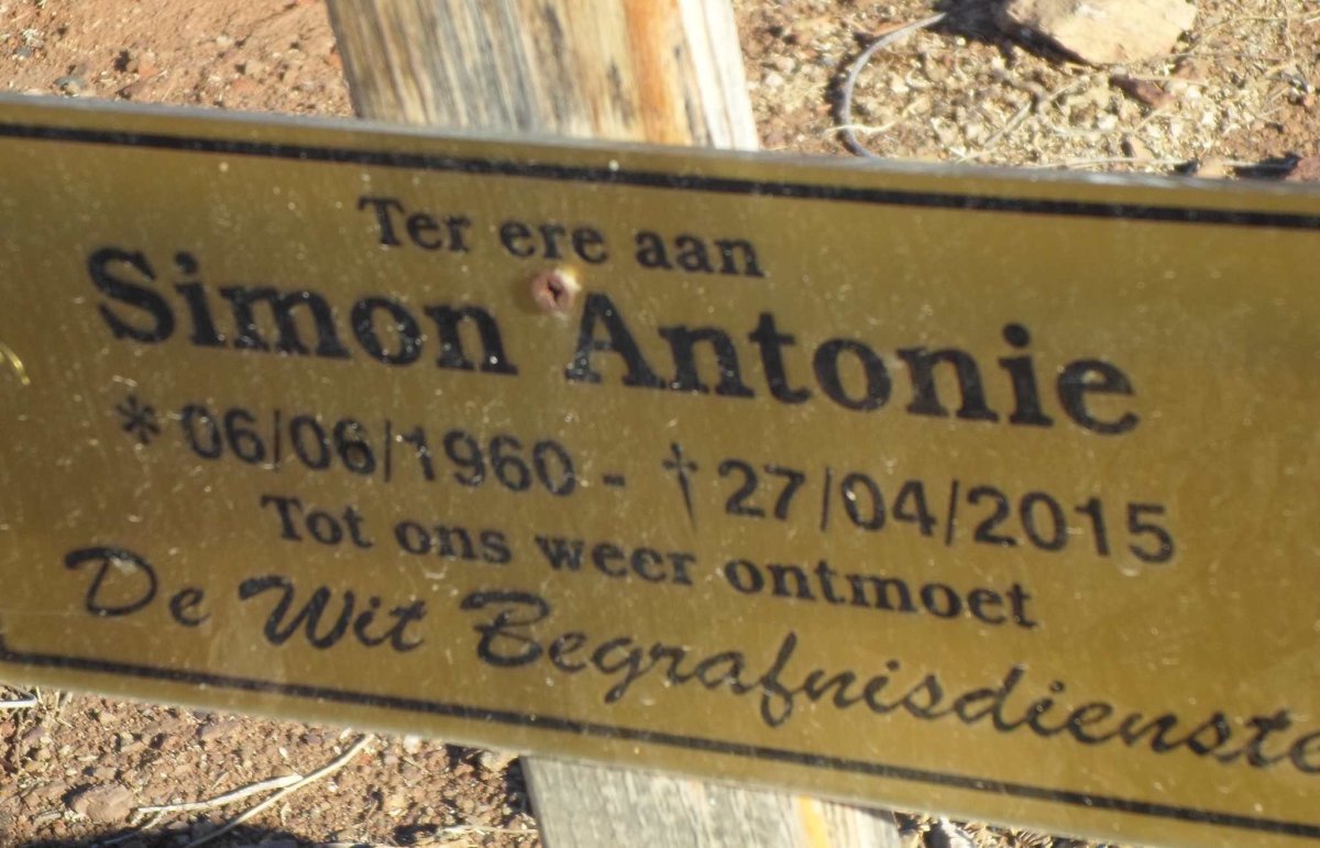 ANTONIE Simon 1960-2015