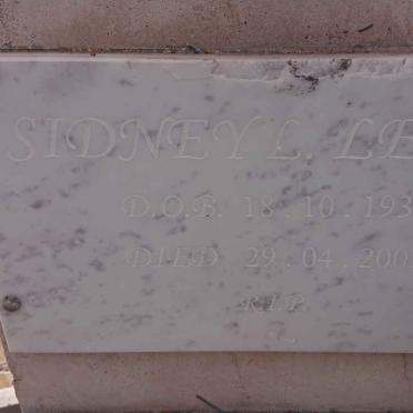 LEWIS Sidney L. 1935-2002