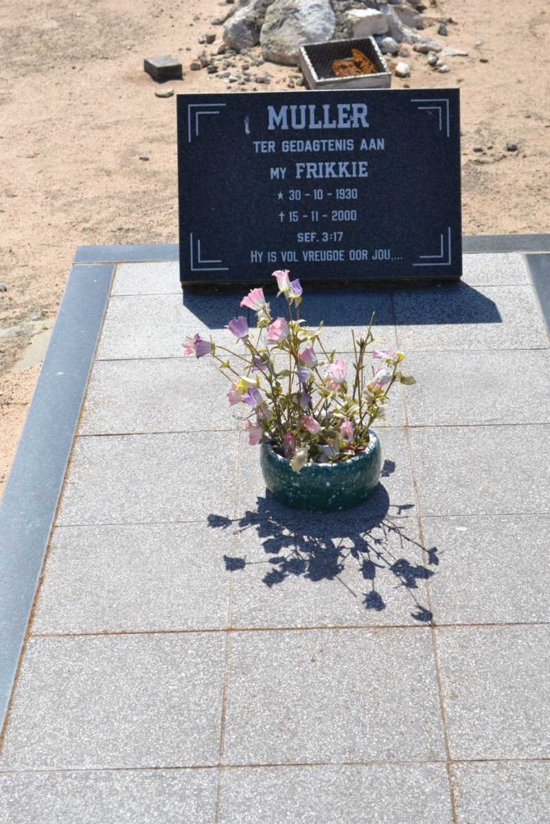 MULLER Frikkie 1930-2000
