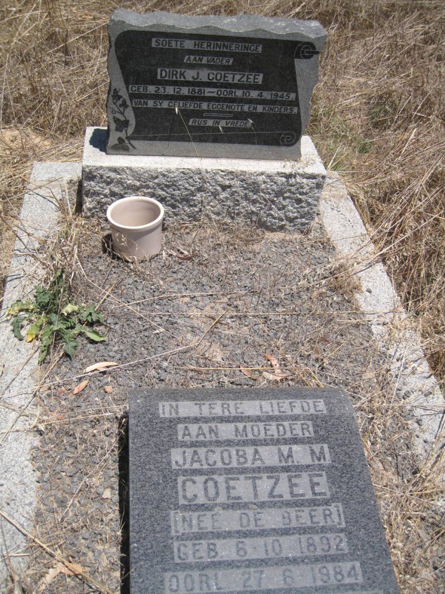 COETZEE Dirk J. 1881-1945 &amp; Jacoba M.M. DE BEER 1892-1984