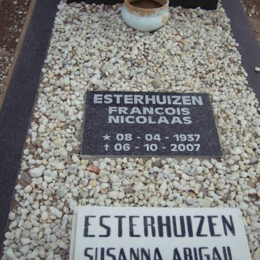 ESTERHUIZEN Francois Nicolaas 1937-2007 &amp; Susanna Abigail 1941-2003