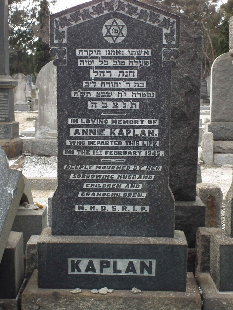 KAPLAN Annie -1945
