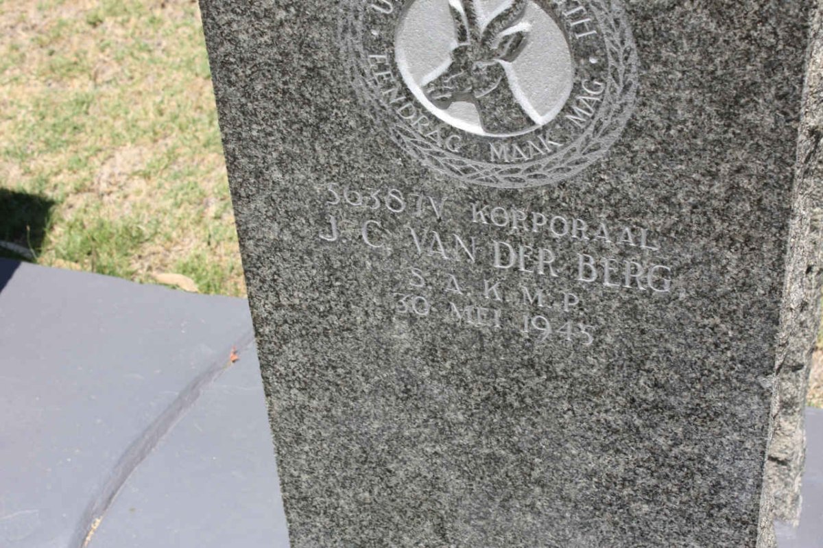 BERG J.C., van der -1945