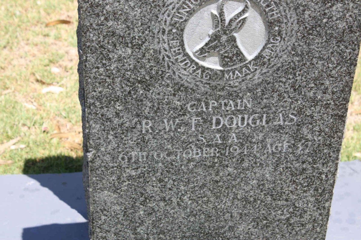 DOUGLAS R.W.F. -1944