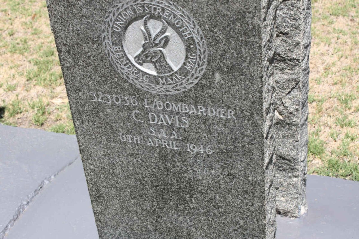 DAVIS C. -1946