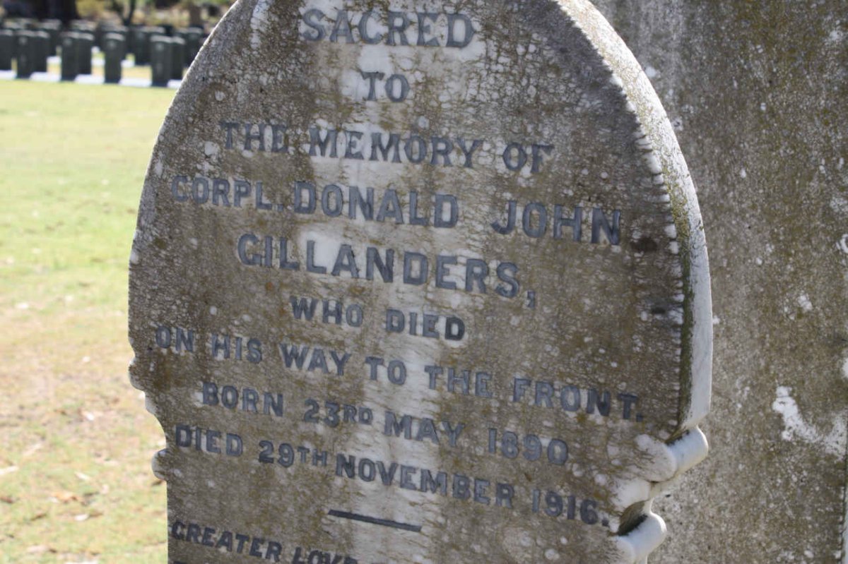 GILLANDERS Donald John 1890-1916