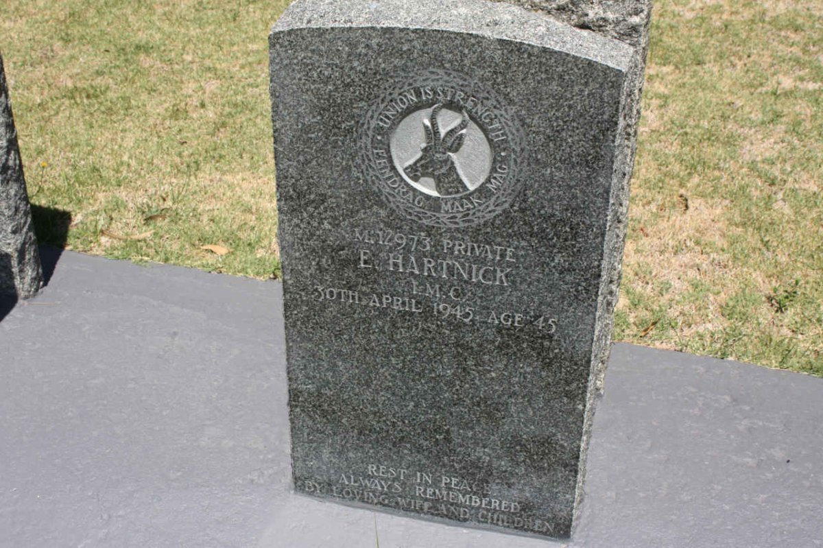 HARTNICK E. -1945