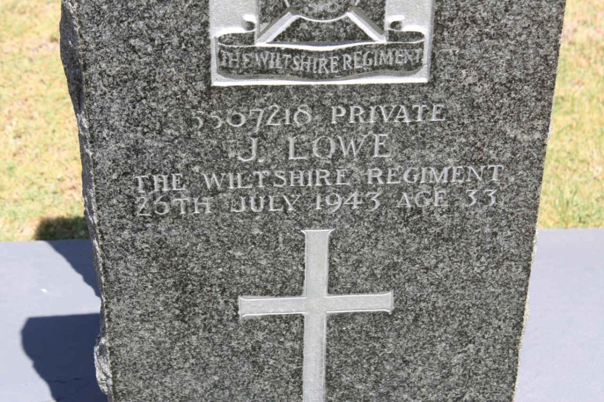 LOWE J. -1943