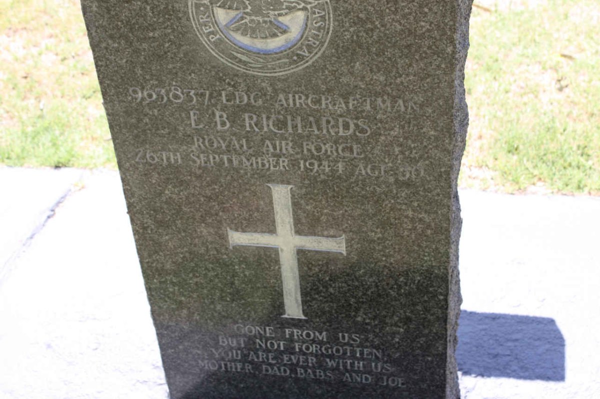 RICHARDS E.B. -1944