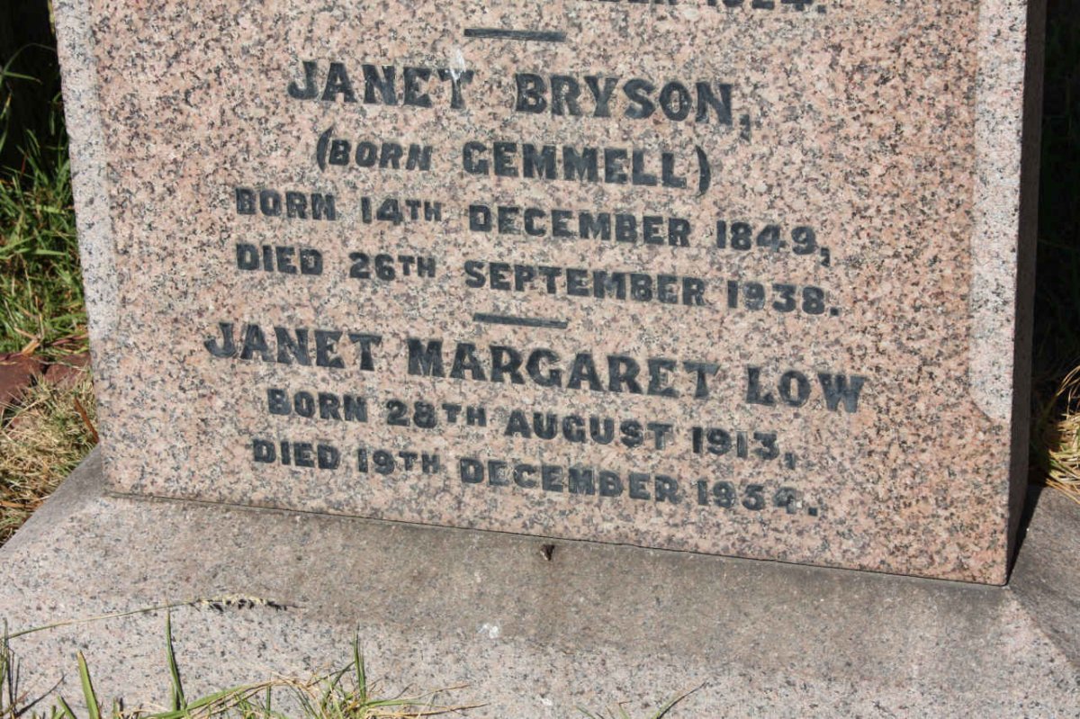 BRYSON Janet nee GEMMELL 1849-1938 :: LOW Janet Margaret 1913-1954