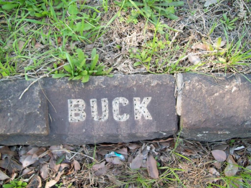BUCK