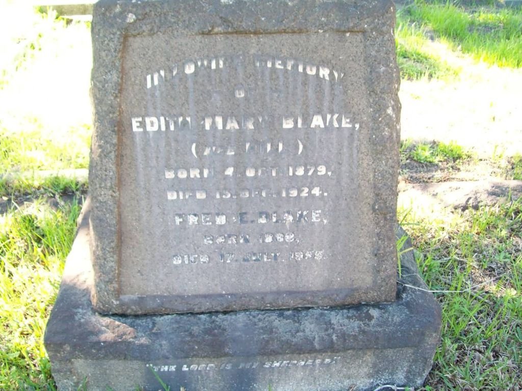 BLAKE Fred E. 1868-1955 &amp; Edith Mary ? 1879-1924