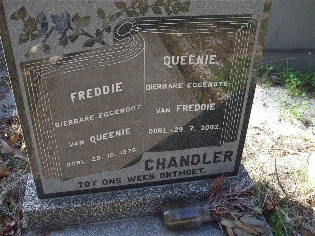 CHANDLER Freddie -1976 &amp; Queenie -2002