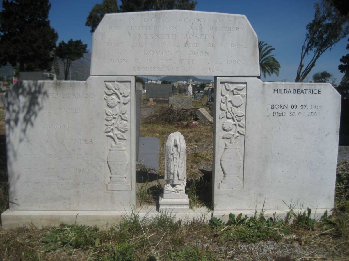 DAGUIAR Manoel Fernandes 1916-1980 &amp; Hilda Beatrice 1916-2003 :: DAGUIAR Kenneth Joseph 1945-1968 :: DAGUIAR Dominic John -1