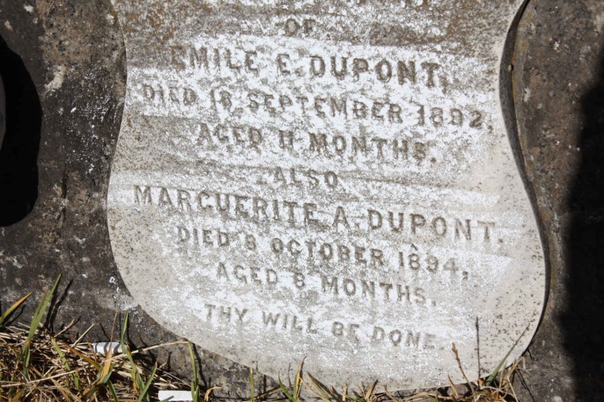DUPONT Emile E. -1892 :: DUPONT Marguerita A. -1894