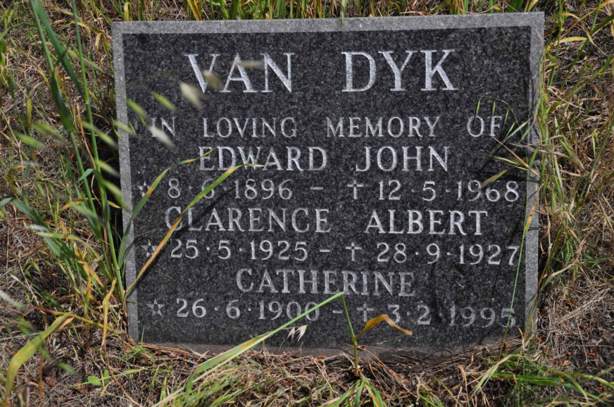 DYK Edward John, van 1896-1968 &amp; Catherine 1900-1995 :: VAN DYK Clarence Albert 1925-1927