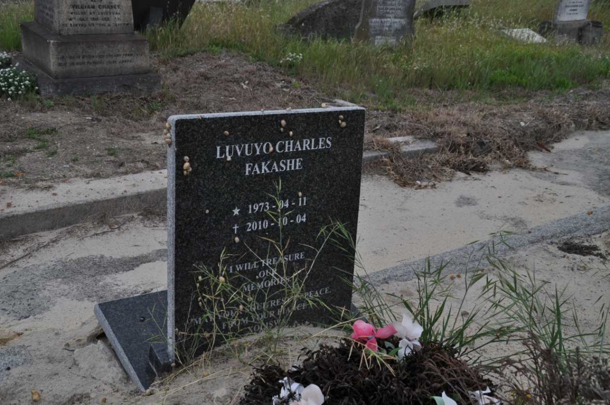 FAKASHE Luvuyo Charles 1973-2010