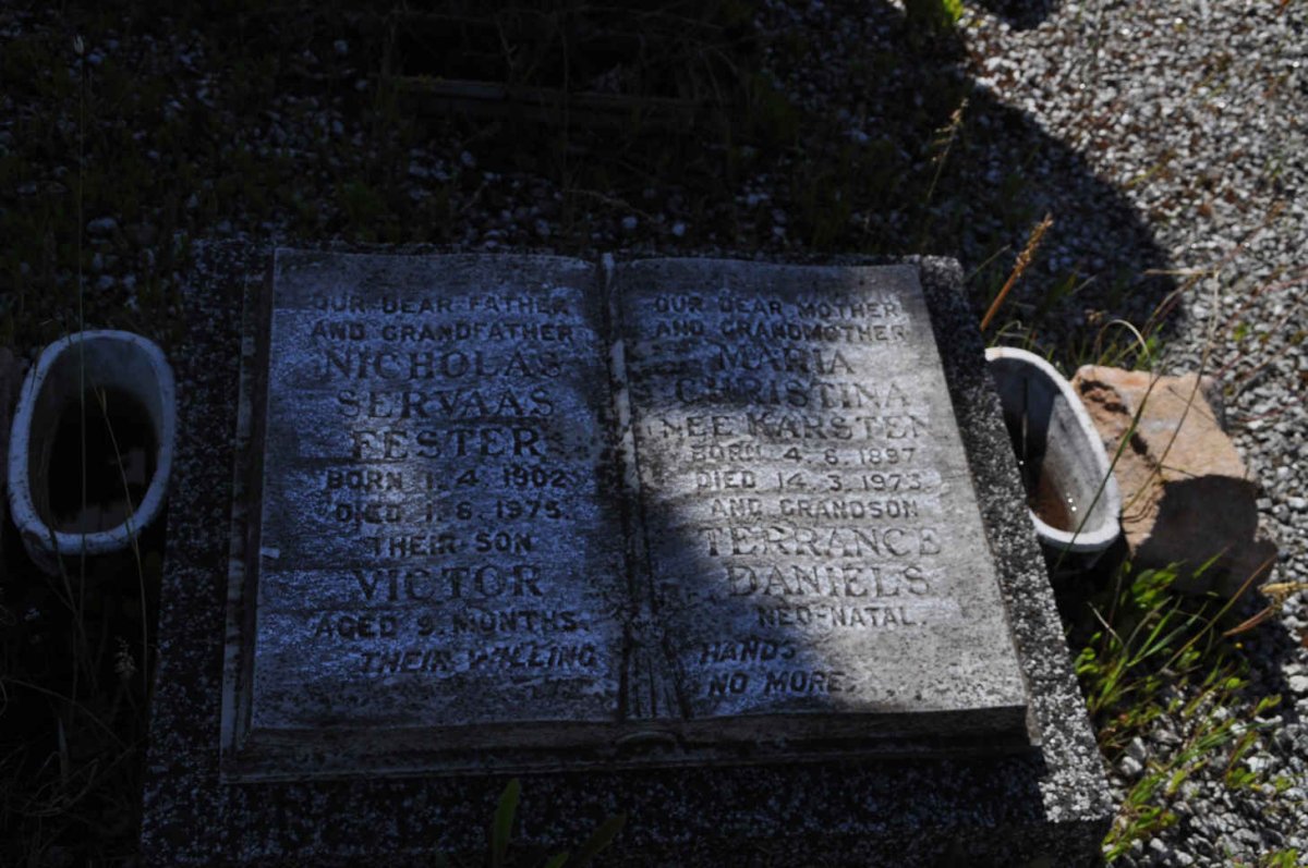FESTER Nicholas Servaas 1902-1975 &amp; Maria Christina KARSTEN 1897-1973 :: FESTER Victor  :: DANIELS Terrence