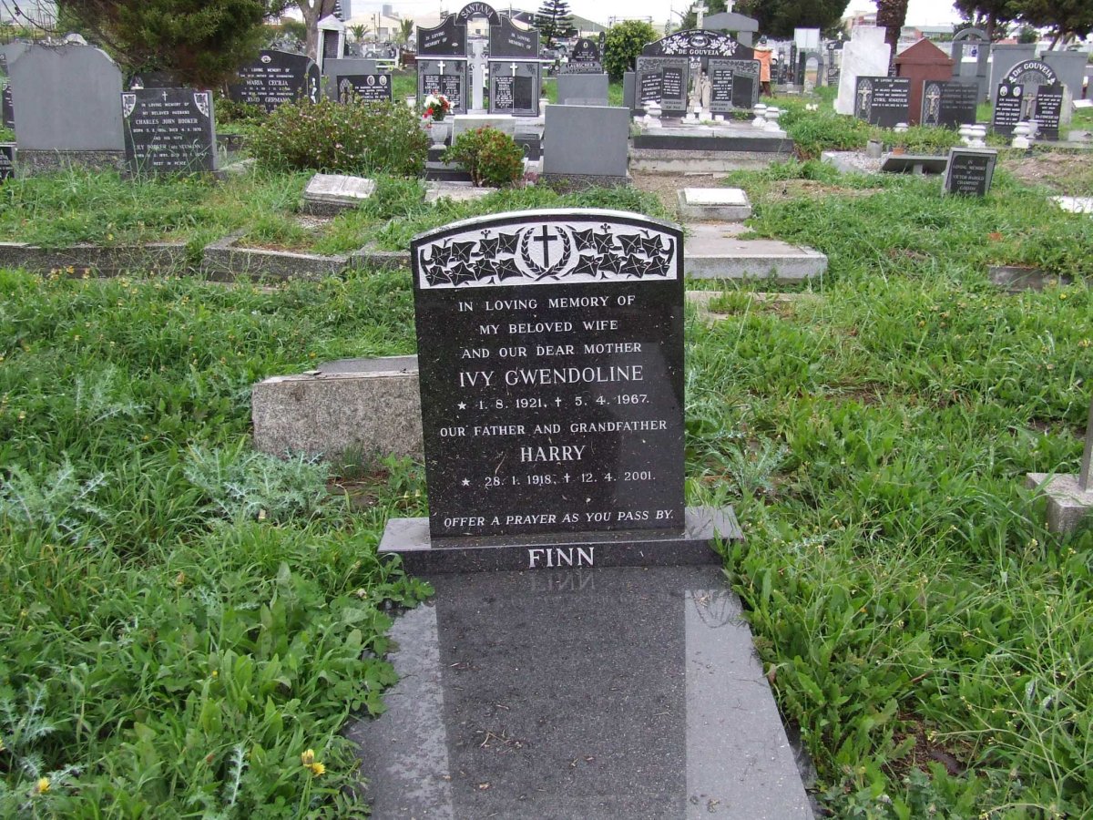 FINN Harry 1918-2001 &amp; Ivy Gwendoline 1921-1967