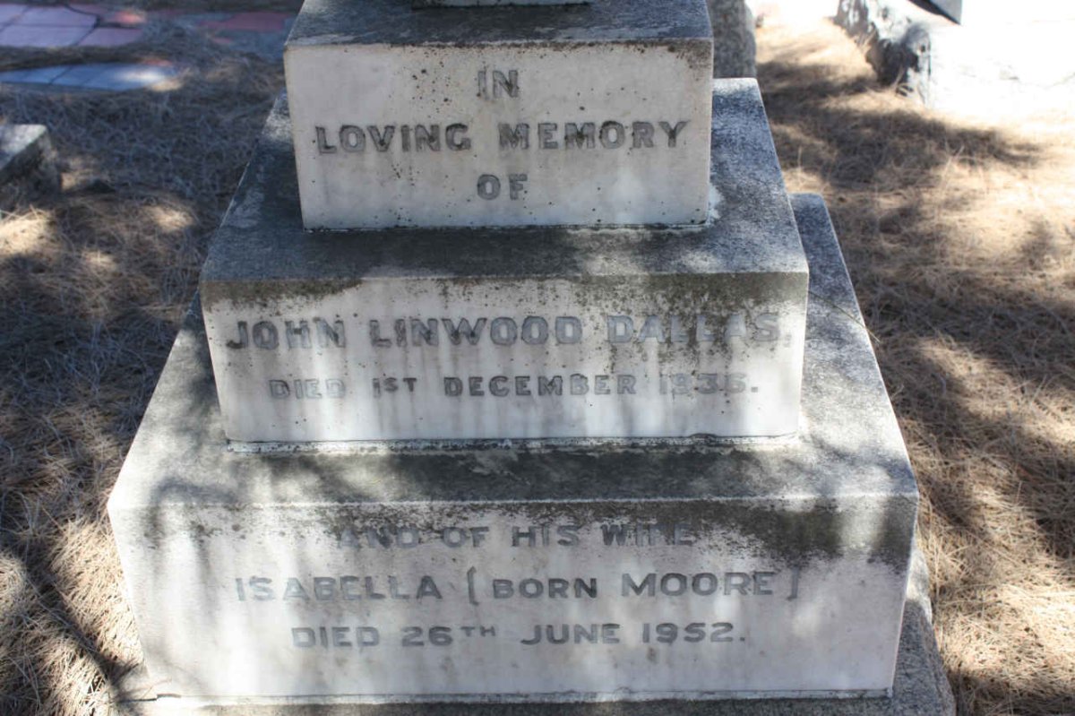 DALLAS John Linwood -1936 &amp; Isabella MOORE -1952