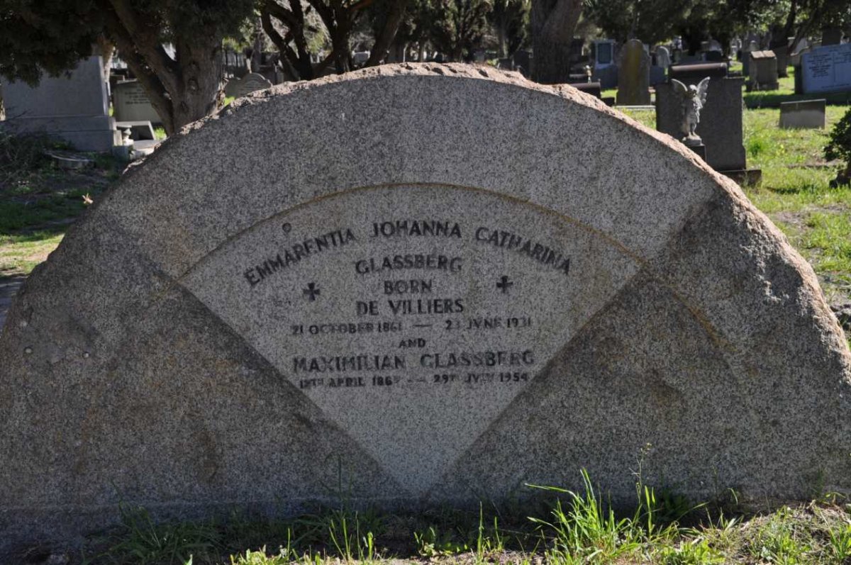 GLASSBERG Maximilian 186?-1954 &amp; Emmarentia Johanna Catharina DE VILLIERS 1861-1931
