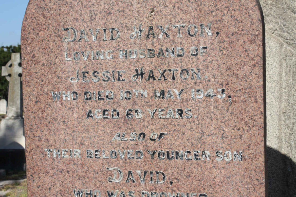 HAXTON David -1943