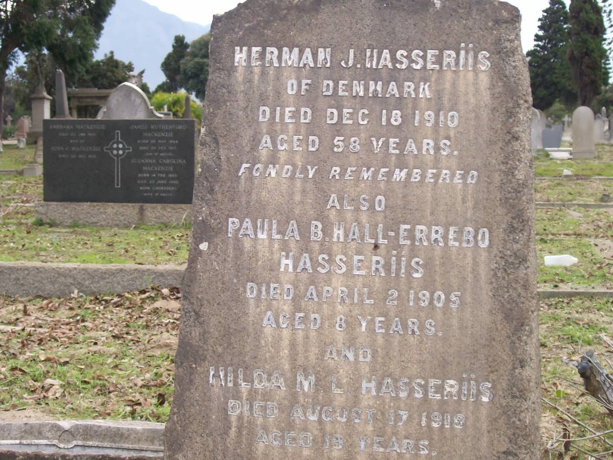 HASSERIIS Herman -1910 :: HASSERIIS Paula B. Hall-Errebo -1905 :: HASSERIIS Willam M.C. -1910 :: HASSERIIS Hilda C. -1947