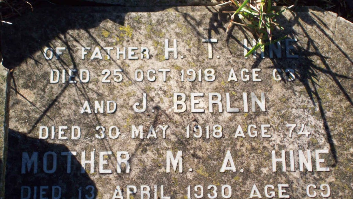 HINE H.T. -1918 &amp; M.A. BERLIN -1930