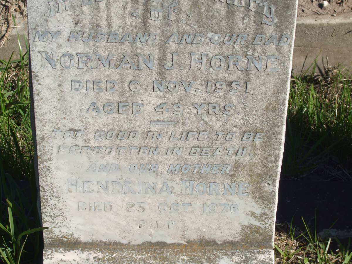 HORNE Norman J. -1951 &amp; Hendrina -1976