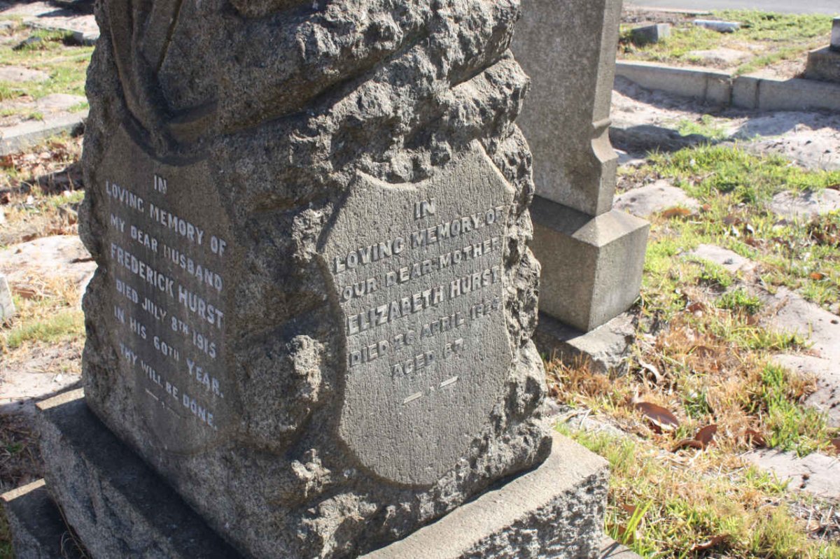 HURST Frederick -1915 &amp; Elizabeth -1924
