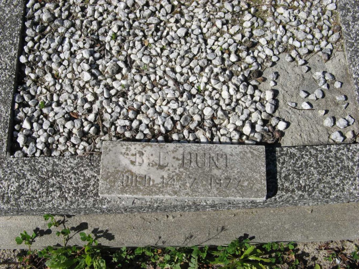 HUNT B.E. -1977