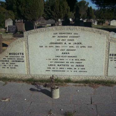 JAGER Johannes A., de 1885-1937 &amp; Anna KLEYNHANS 1884-1964 :: DE JAGER Louis Mathys 190?-1976